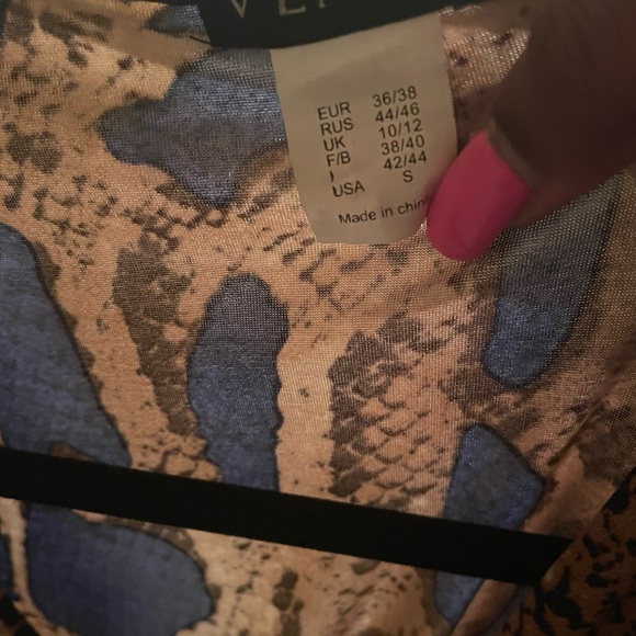 Multi colored side split dress - Picture 3 of 3